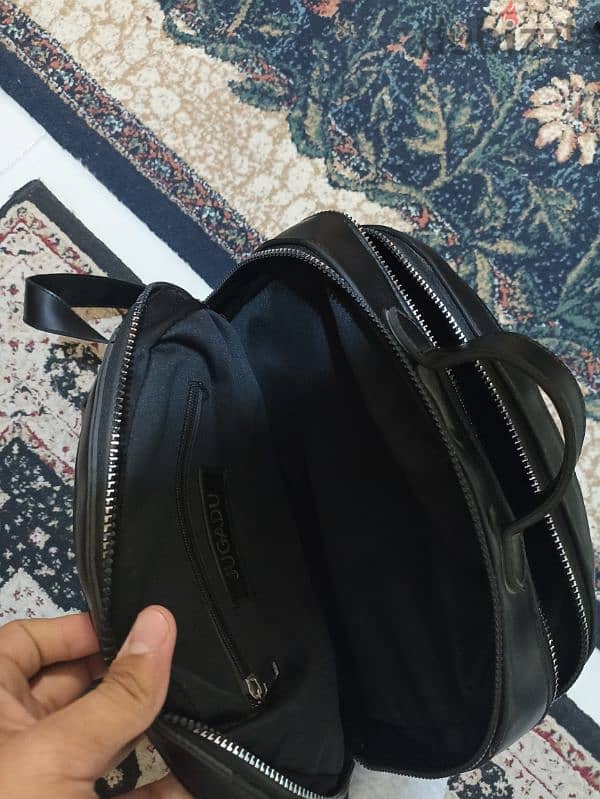 leather bagback 2