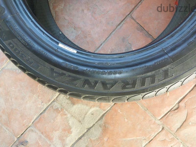 كاوتش Bridgestone مقاس 225/55R17 3