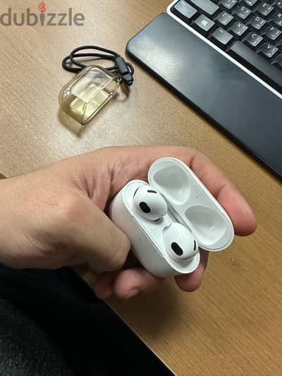 Airpods 3 generation very good condition with box