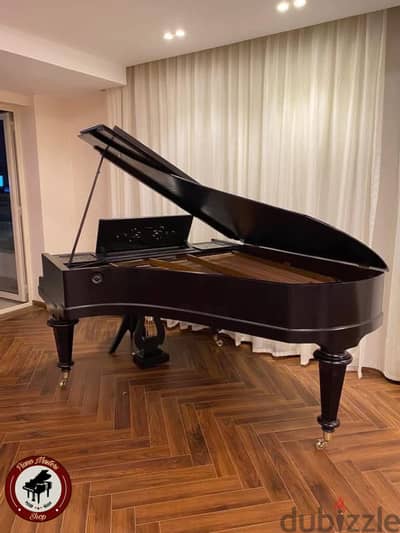 Piano grand