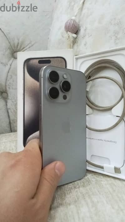 Apple - iPhone 15 Pro 256G Box+Cable لسه في ضمان 3 شهور جديد تماما