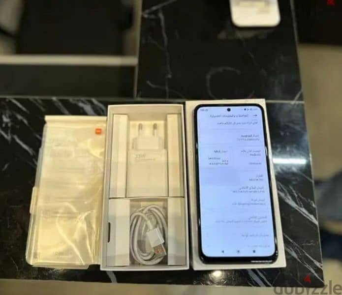 redmi not 10s الجهاز 8رام و128 جيجا  معاه الكرتونه والشاحن 3