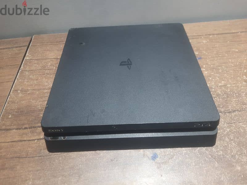 ps4 slim 1