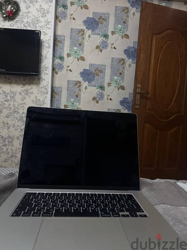 MacBook Air M2 2023 كسر زيرو معاه كل حاجتو 4