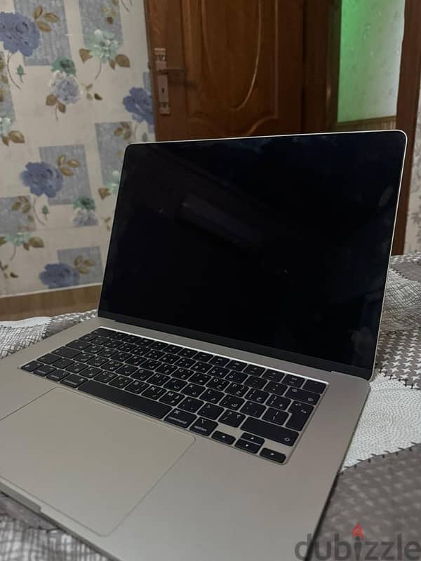 MacBook Air M2 2023 كسر زيرو معاه كل حاجتو 6