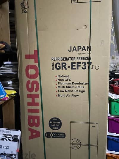 refrigerator toshiba GR-EF 37 j  تلاجه سعه ٣٥٠ لتر جديده بالكرتونه