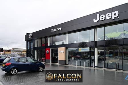 Opportunity for sale: Fully finished car showroom, prime location, with installments from the investment return