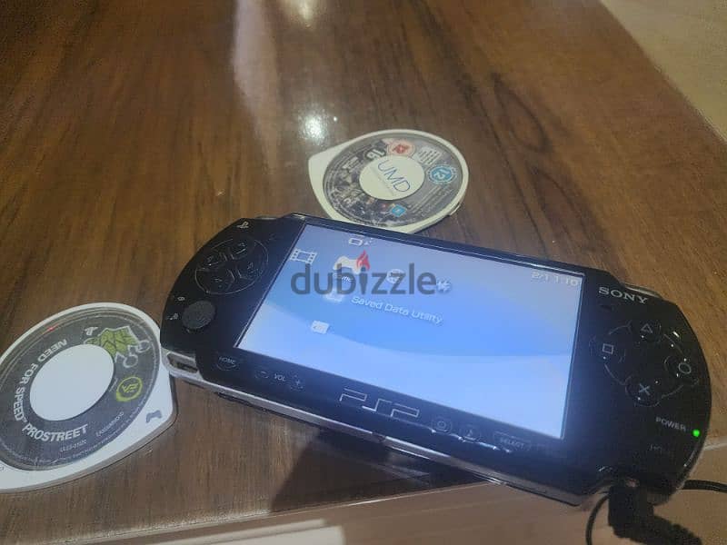 psp 2000 - بي اس بي 2000 1