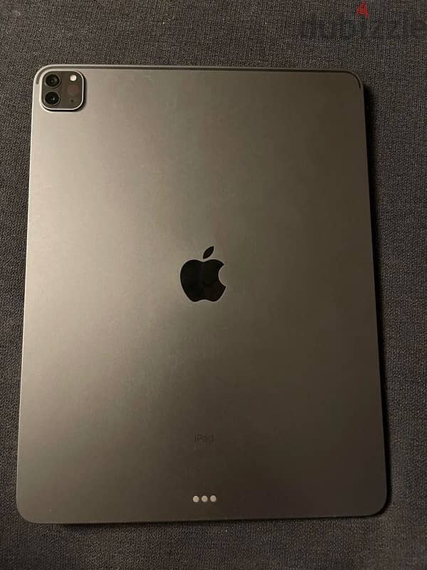 IPAD 12.9 5th generation M1 256gb only Wifi 1