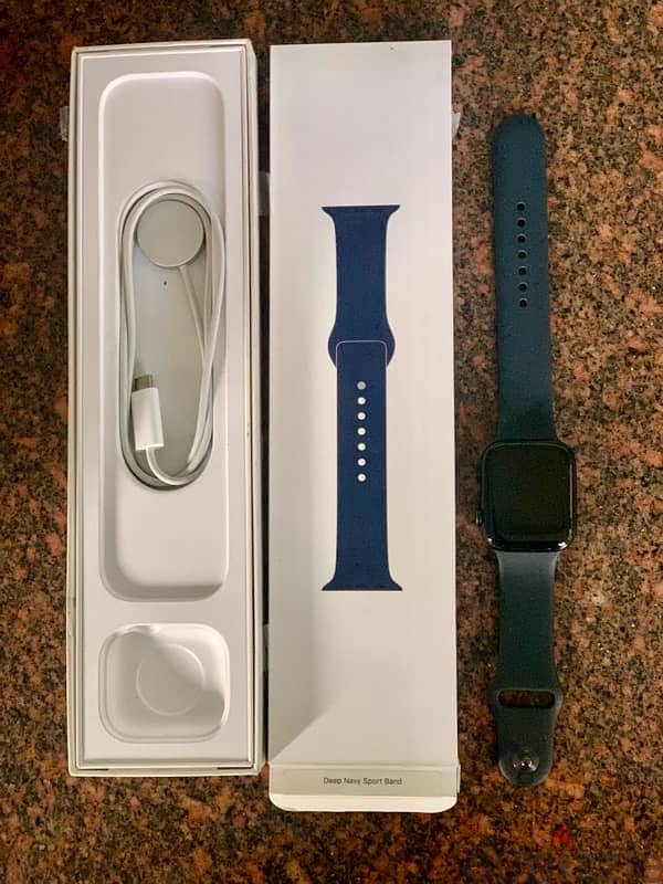 Series  8‏ Apple Watch 2