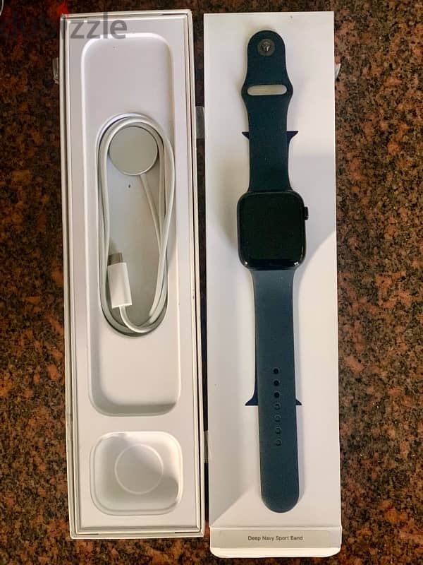 Series  8‏ Apple Watch 3