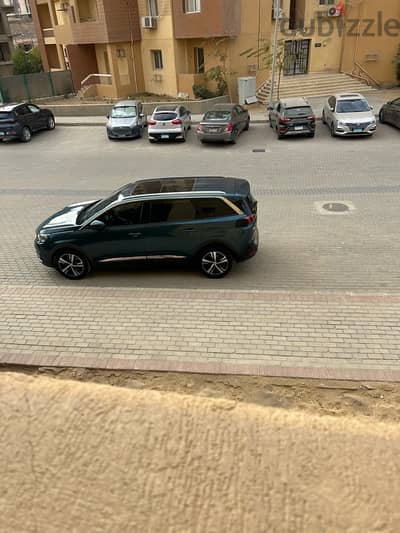 Peugeot 5008 2019