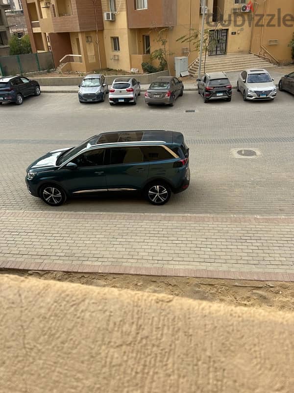 Peugeot 5008 2019 0