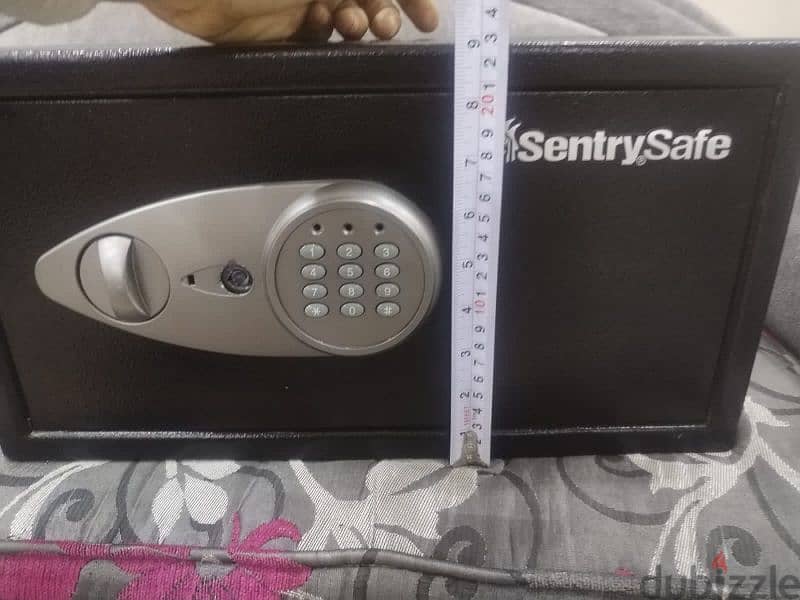 خزينة امريكي sentry safe 6