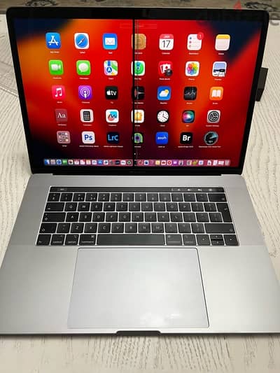 macbook pro 15 Touch Bar