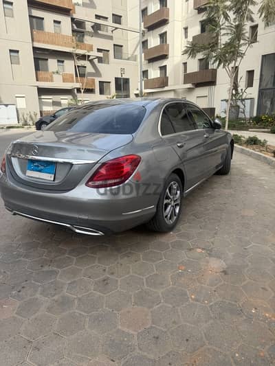 Mercedes-Benz C180 2015