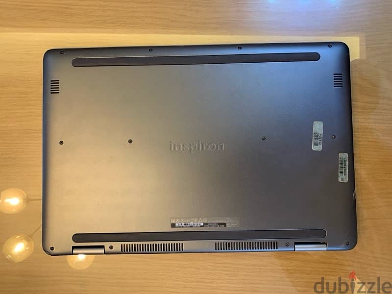 Dell inspiron 17 - 7000 Series 1