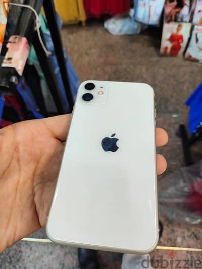 iphone 11 128 وتر بروف حالة فوق الممتازة بسعر لقطة