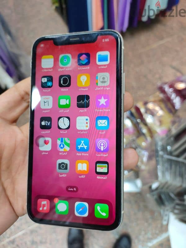 iphone 11 128 وتر بروف حالة فوق الممتازة بسعر لقطة 5