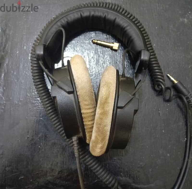 سماعات beyerdynamic DT 990 pro 250 Ohm + كارت صوت Sound Blaster X G6 1