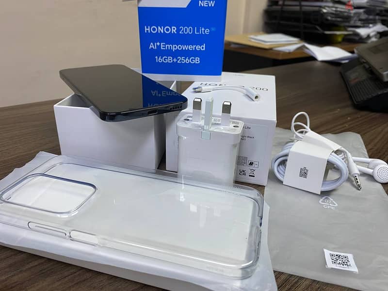 Honor 200 Lite 1