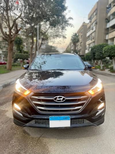 Hyundai Tucson 2017 اعلى فئة فابريقه بالكااامل