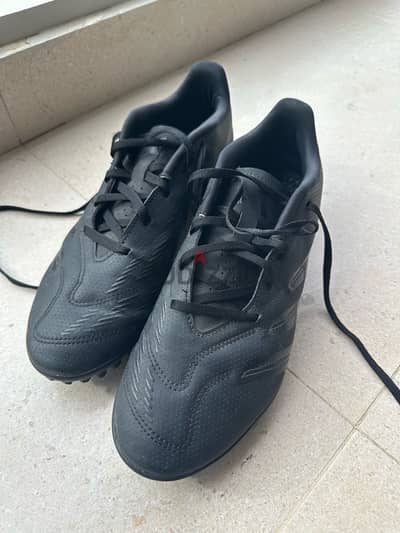 Adidas football shoes size 44