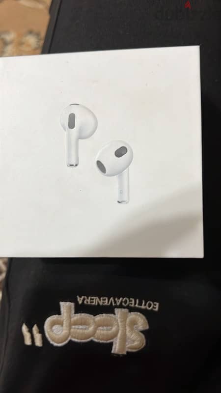 AirPods 3rd generation 0