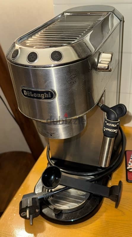 coffee machine Delonghi كالجديدة 2