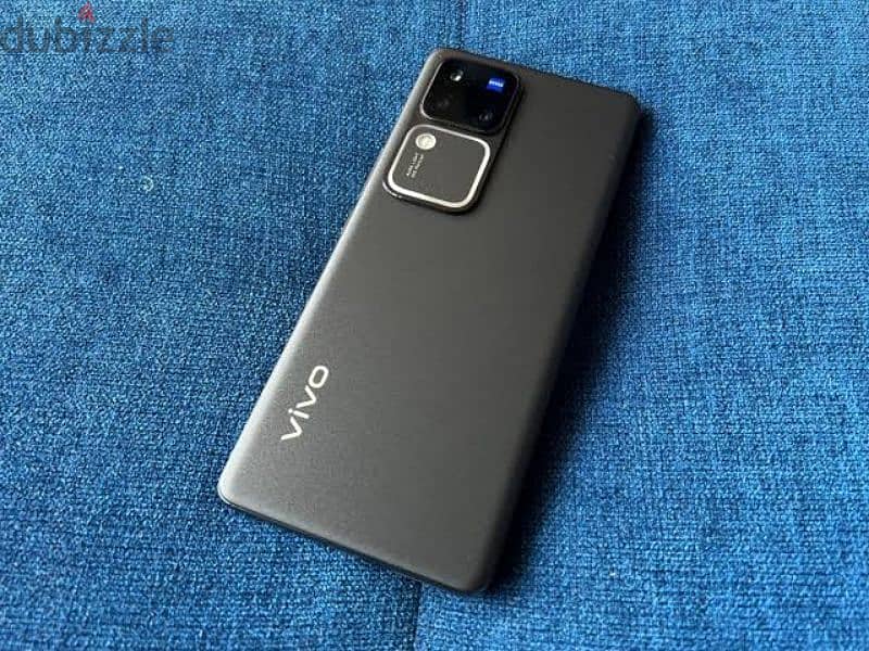 vivo v30 5G 0