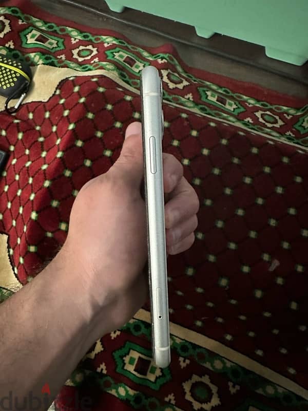 iphone 11 128GB white 8