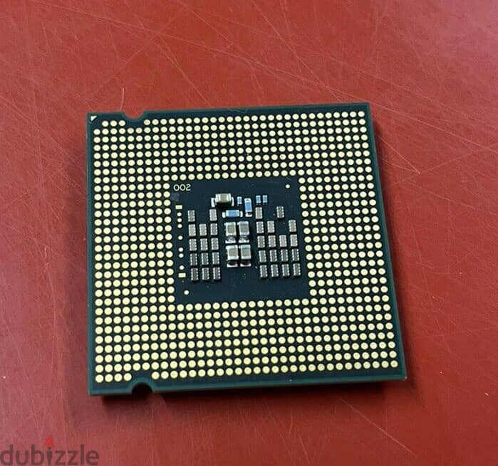 يوجد بروسيسورات Intel® Core™2 Quad Q9400 رباعي النواة 6M LGA 775 1