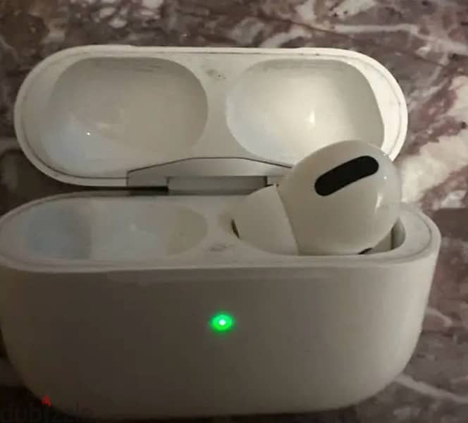 apple AirPods Pro 1