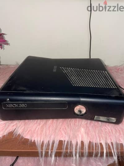 xbox360 with kinect and 4 controllers