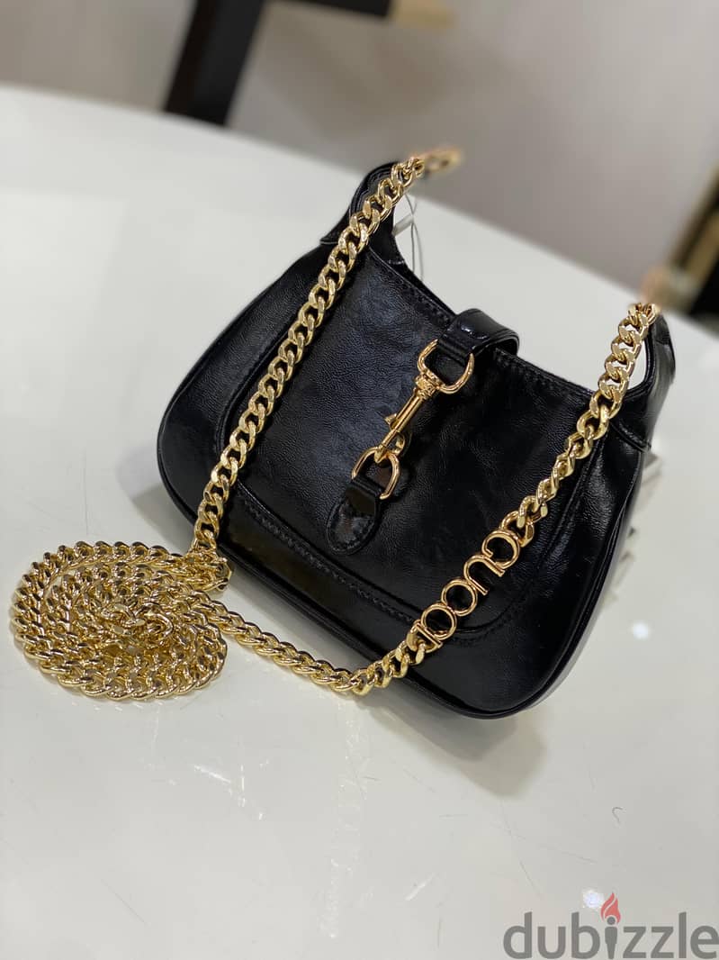 The Perfect Small Handbag 3