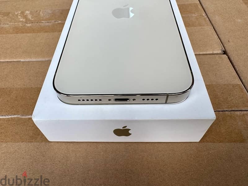 iPhone 14 Pro Max 256G GOLD Excellent Condition Like neeeew 8