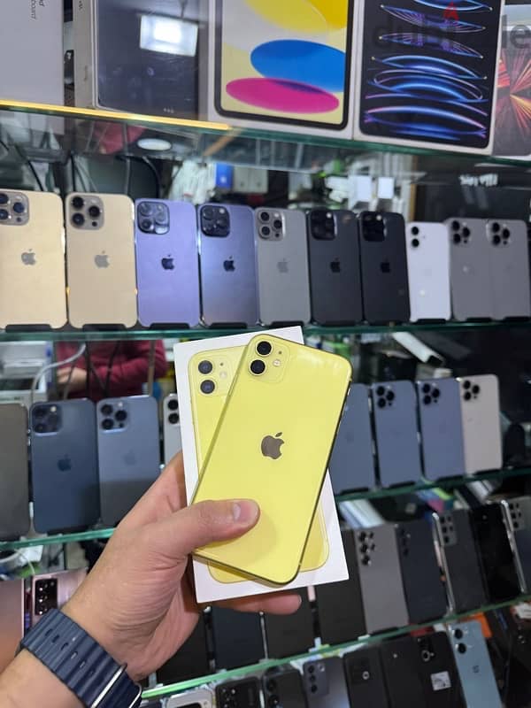 iPhone 11 . . 128 كسر زيرووو 2