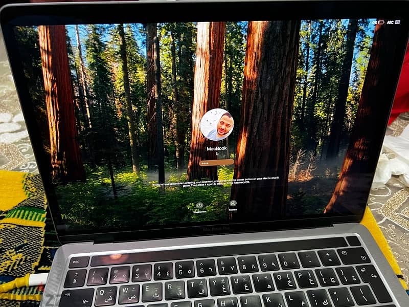 ‎للبيع: MacBook Pro 13-inch (2020) - بحالة ممتازة 1