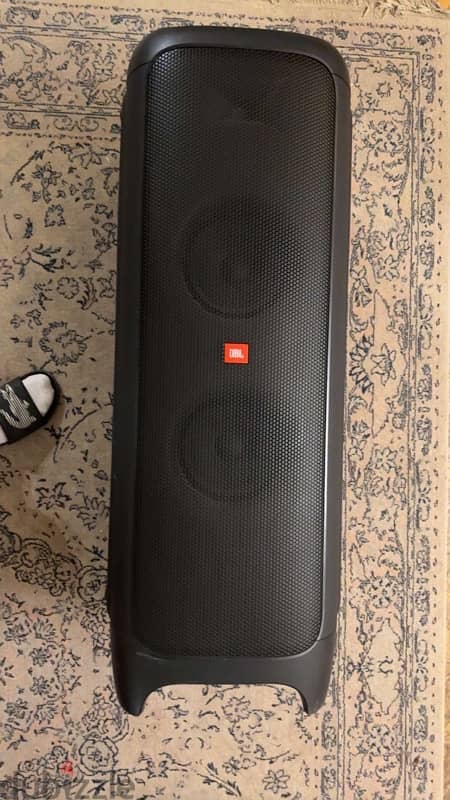 Jbl partybox 1000 ultimate like new 1