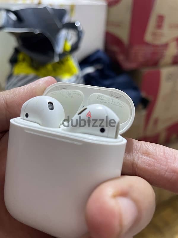 AirPods 2 1