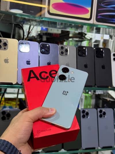 ONEPLUS Ace V2…256/12 ram