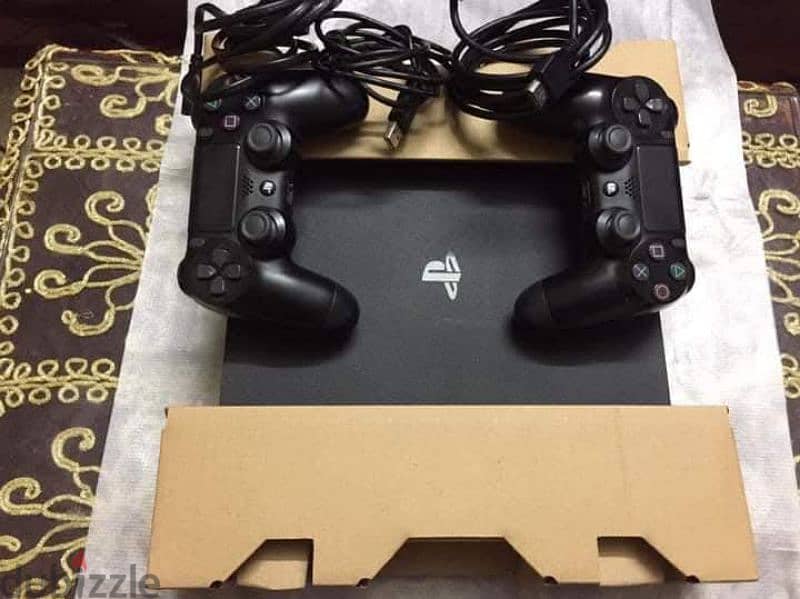 بلاي ستيشن فور سلم سوفت 9 الف جيجا Ps4 slim 1TP 1