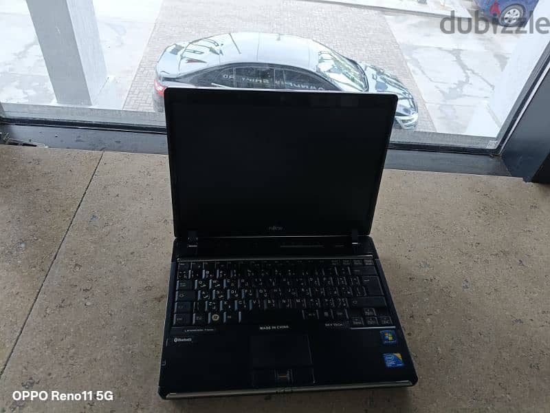 laptop Fujitsu i7 2