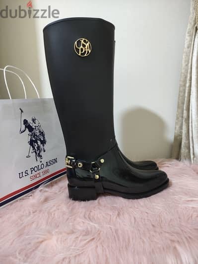 Tommy boot بوت تومي