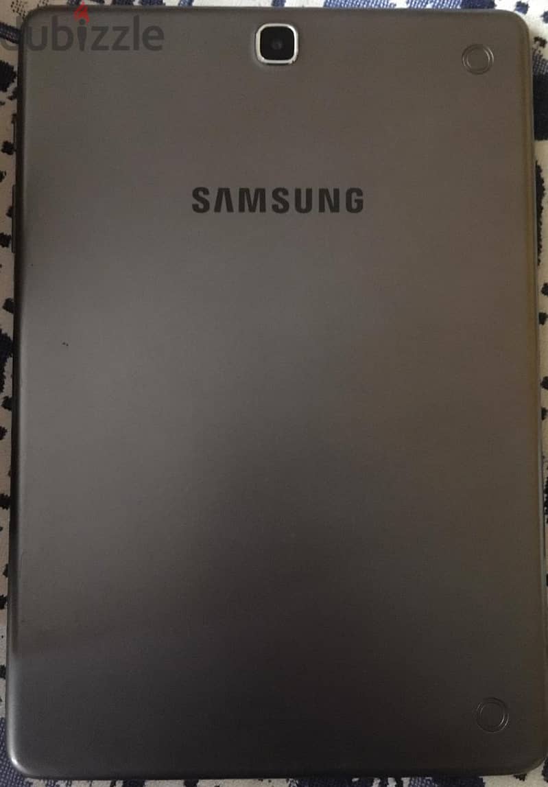 Samsung Galaxy Tab A 9.7 Model SM-T550 1