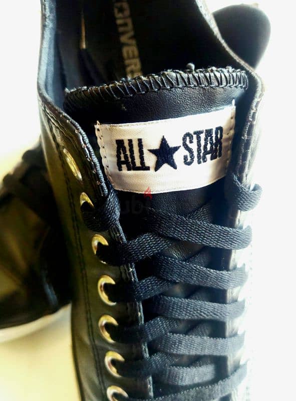 converse chuck Taylor leather in black size:44 4