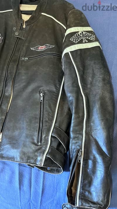 Bikers leather jacket used for sale جاكت جلد طبيعي للبيع