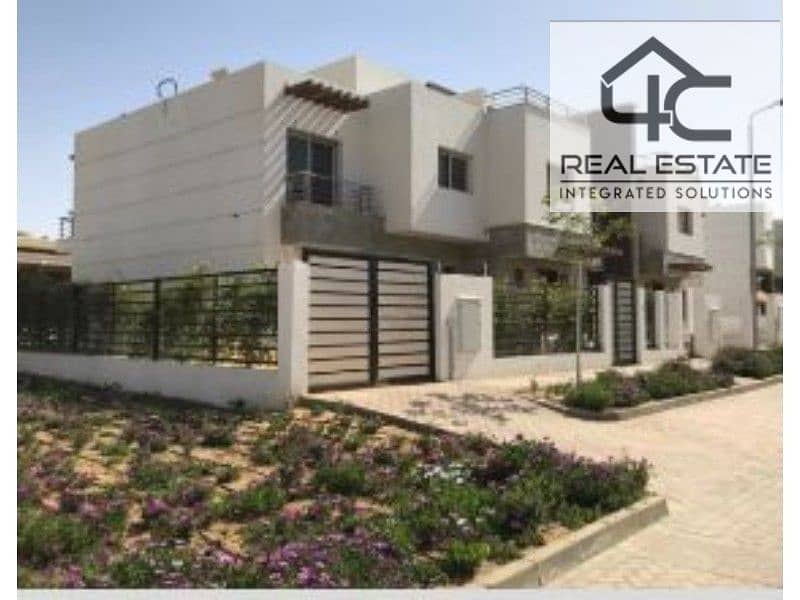 Villa Twin house for sale 400 m in compound Hyde Park new cairo  prime location on landscape under market price 0