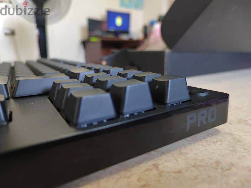 كيبورد جيميج من logitech pro 4