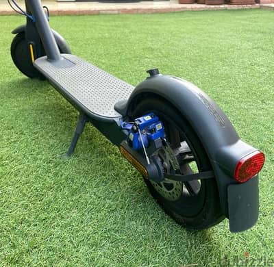 Mi electric scooter 3 - Excellent condition